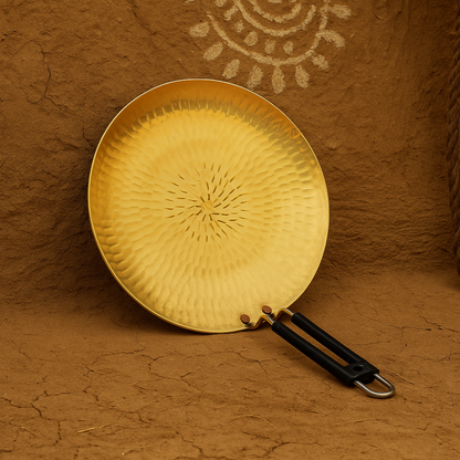 Tawa with insulated handle